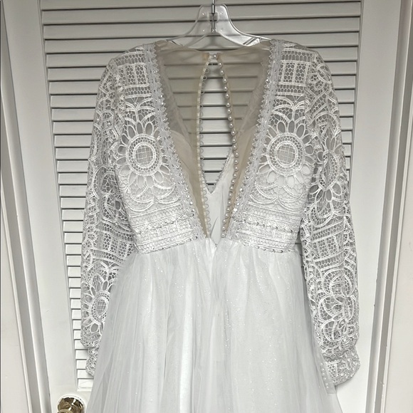 Wedding Dress Miss Veil Size M Elegant White Lace NWT! - Picture 10 of 17